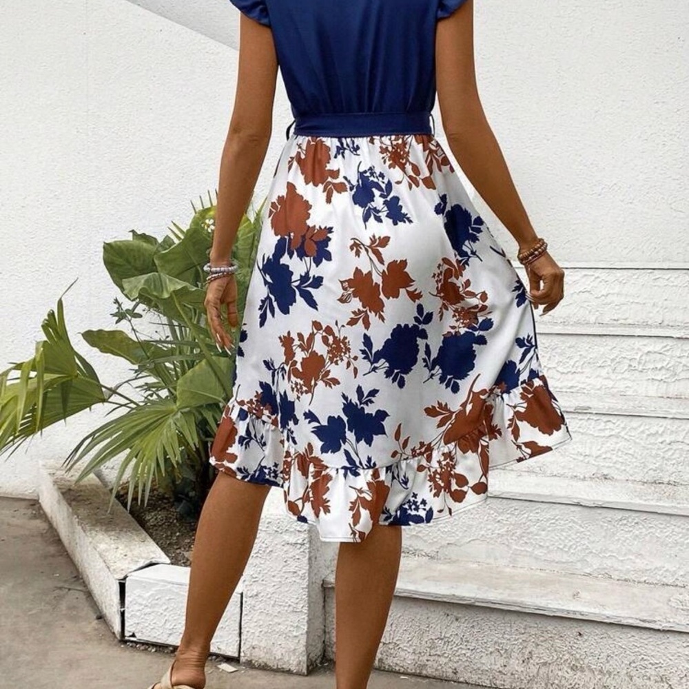 Navy and White Floral Tie-Waist Midi Dress - Picture 2 of 6